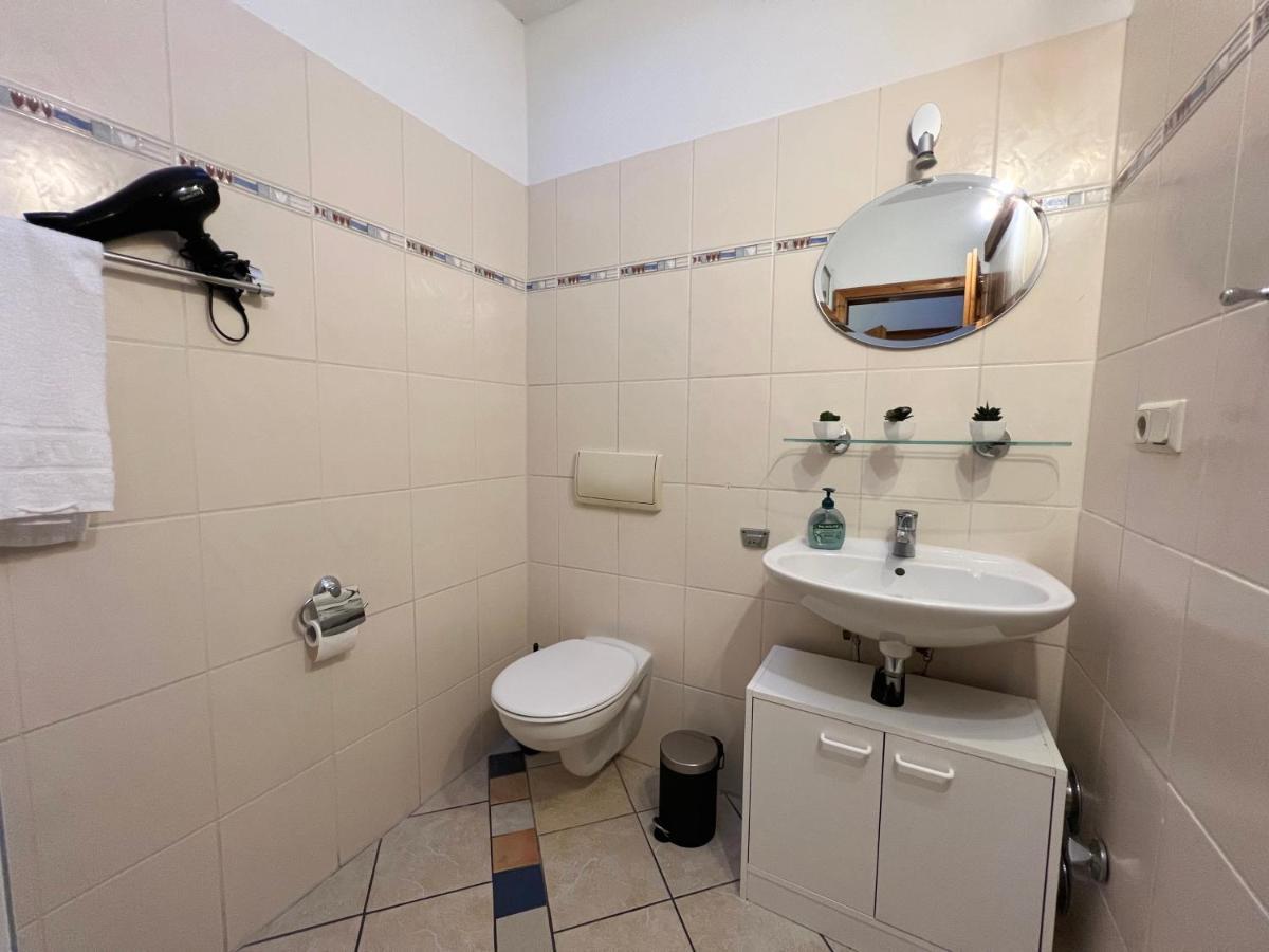 85Qm - Zentrale Lage - Parkplatz Apartment Gottingen Luaran gambar